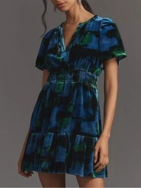 Anthropologie Somerset Velvet V-Neck Short Tiered  Dress Size Medium